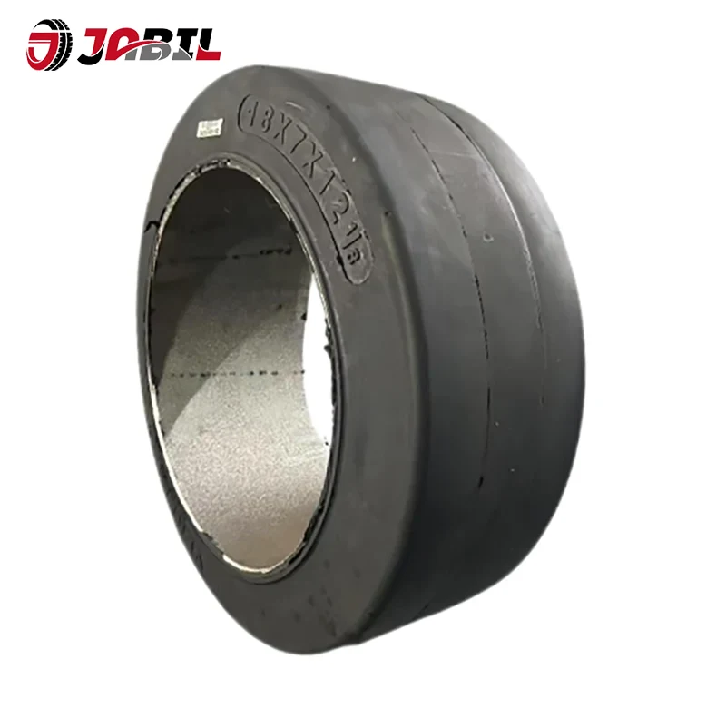 فورک لفٹ ٹائر پر دبائیں